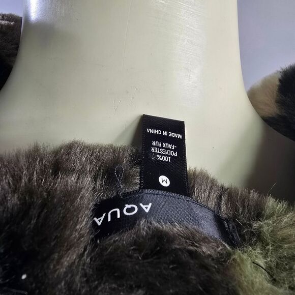 Aqua medium faux fur coat R10 - Picture 4 of 4